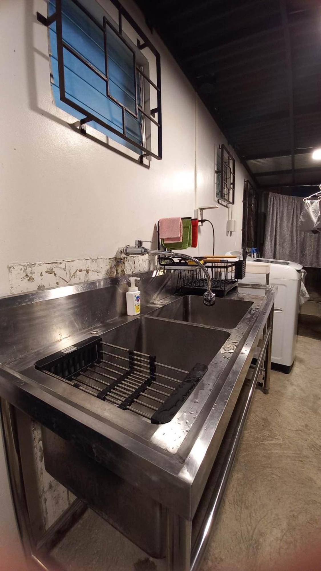 2 Bedroom House At Deca Homes Talomo Davao Екстер'єр фото