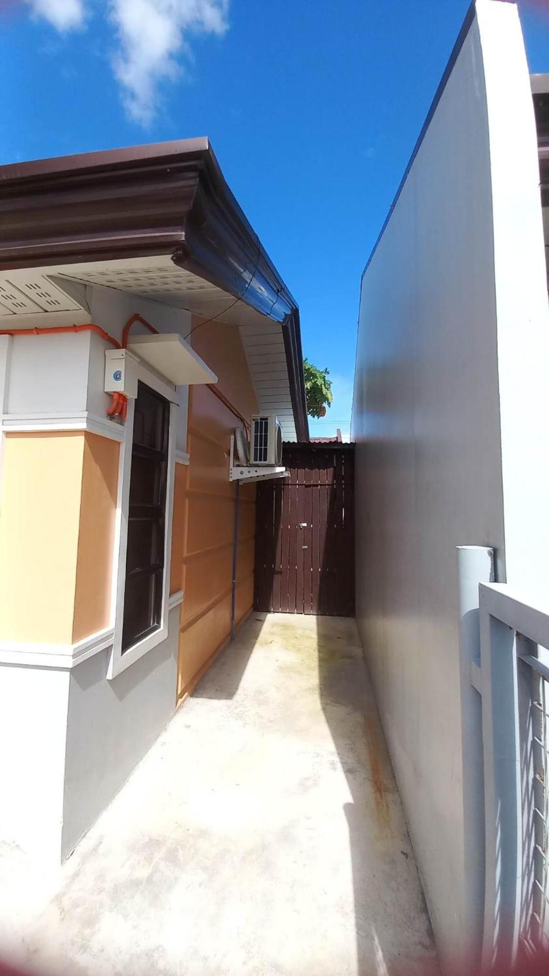 2 Bedroom House At Deca Homes Talomo Davao Екстер'єр фото